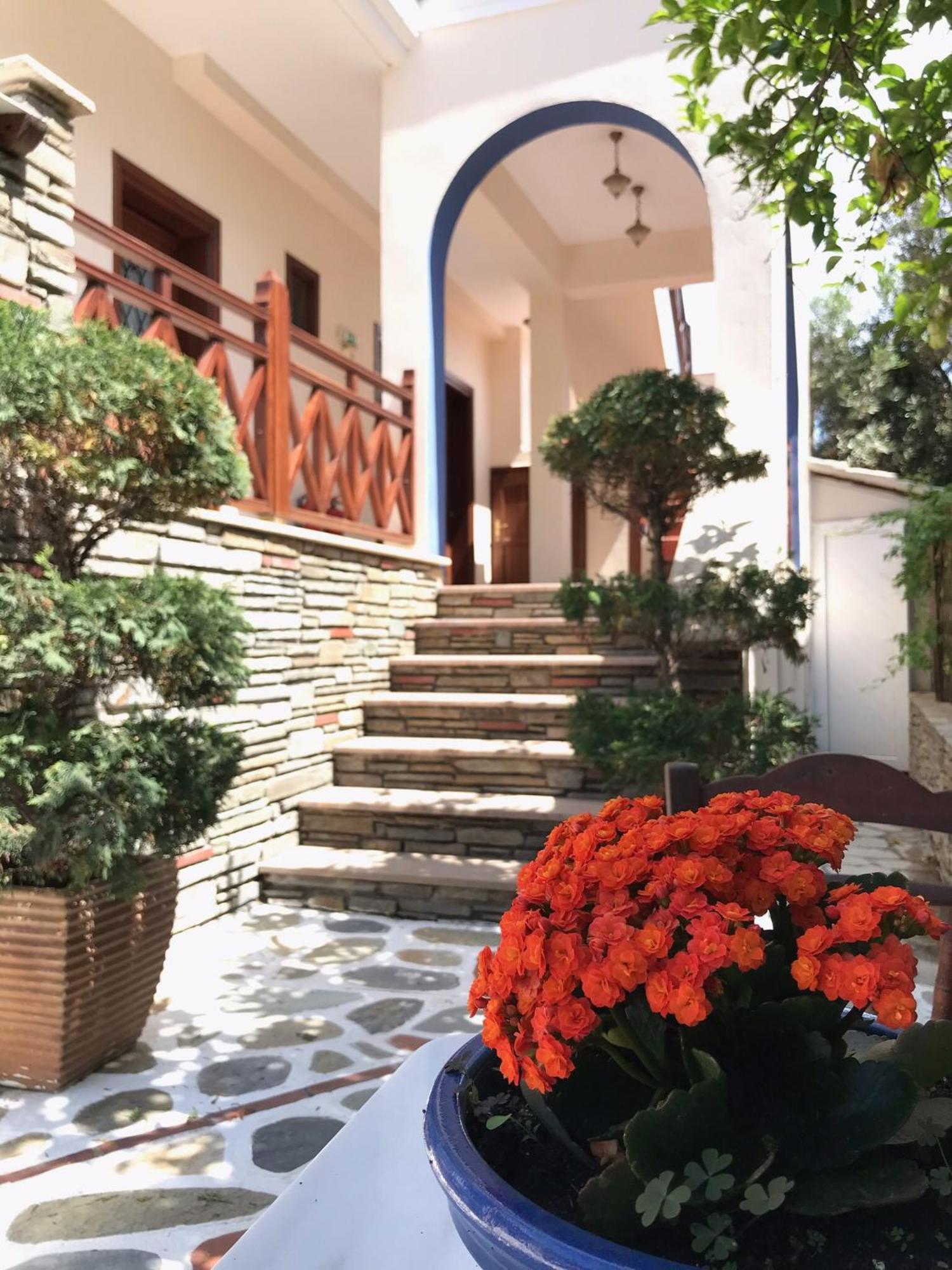 Hotel Niriides Ammouliani Esterno foto