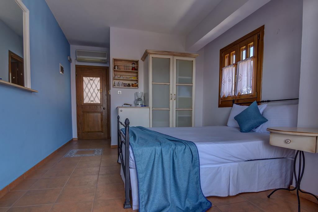 Hotel Niriides Ammouliani Esterno foto