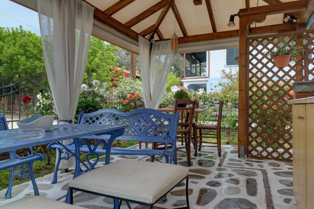 Hotel Niriides Ammouliani Esterno foto