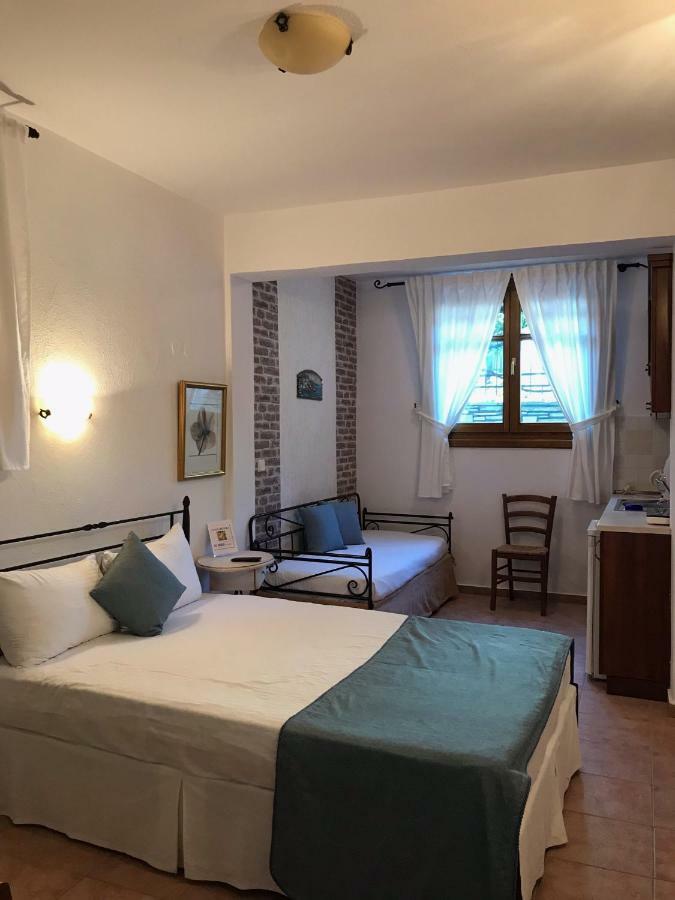 Hotel Niriides Ammouliani Esterno foto